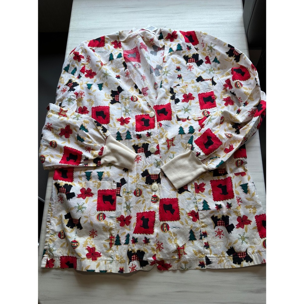 Lot of 4 Womens Holiday Scrub Tops Halloween Thanksgiving Christmas Sloths Med. - Picture 12 of 15